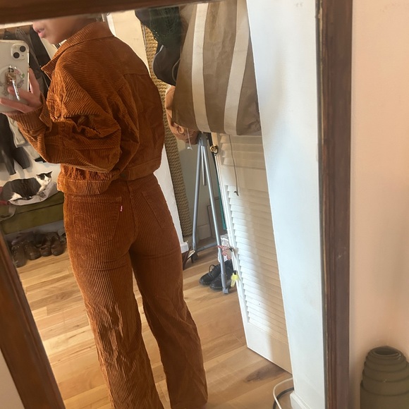 Levi's Ribcage Wide Leg Caramel Corduroy Pants ONLY - Picture 4 of 7